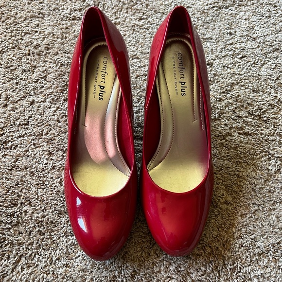 Comfort Plus By Predictions Womens Karmen Pump